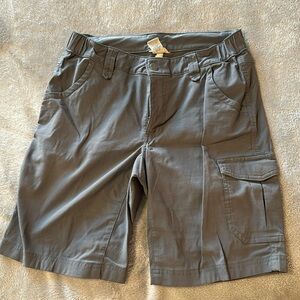 Duluth Trading Company Shorts